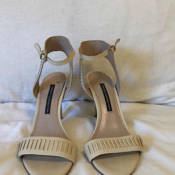 Cream heels - Picture 2 of 2